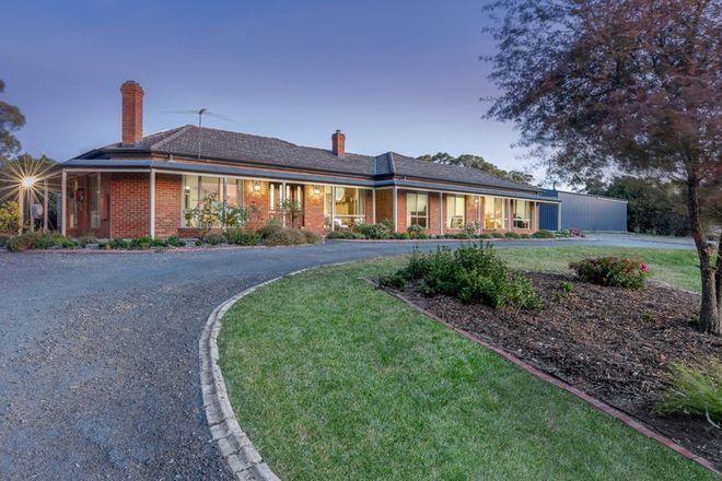 Picture of 10 Handford Court, INVERMAY VIC 3352
