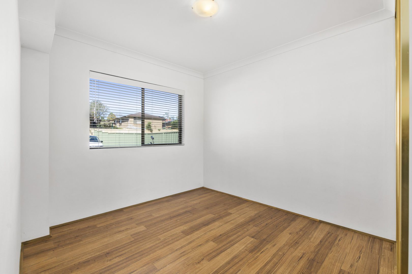 2/2 The Avenue, Corrimal NSW 2518, Image 2