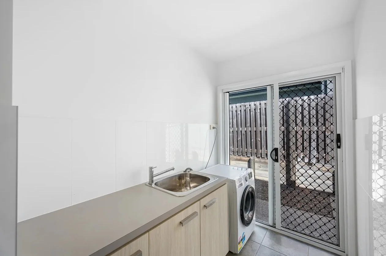 Additional image 7 of 3 Isla Court, New Auckland QLD 4680