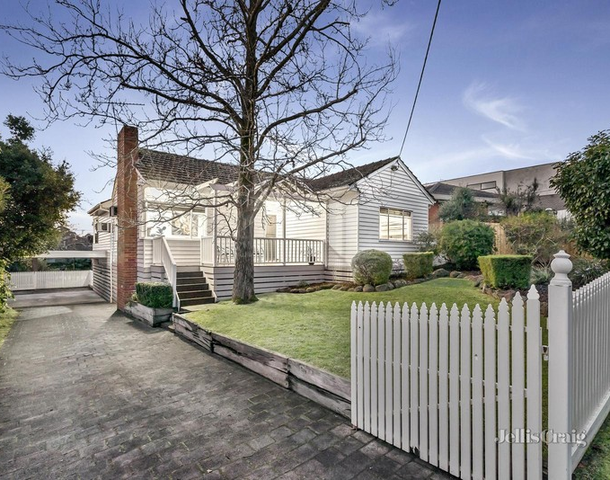 13 Glenview Road, Doncaster East VIC 3109