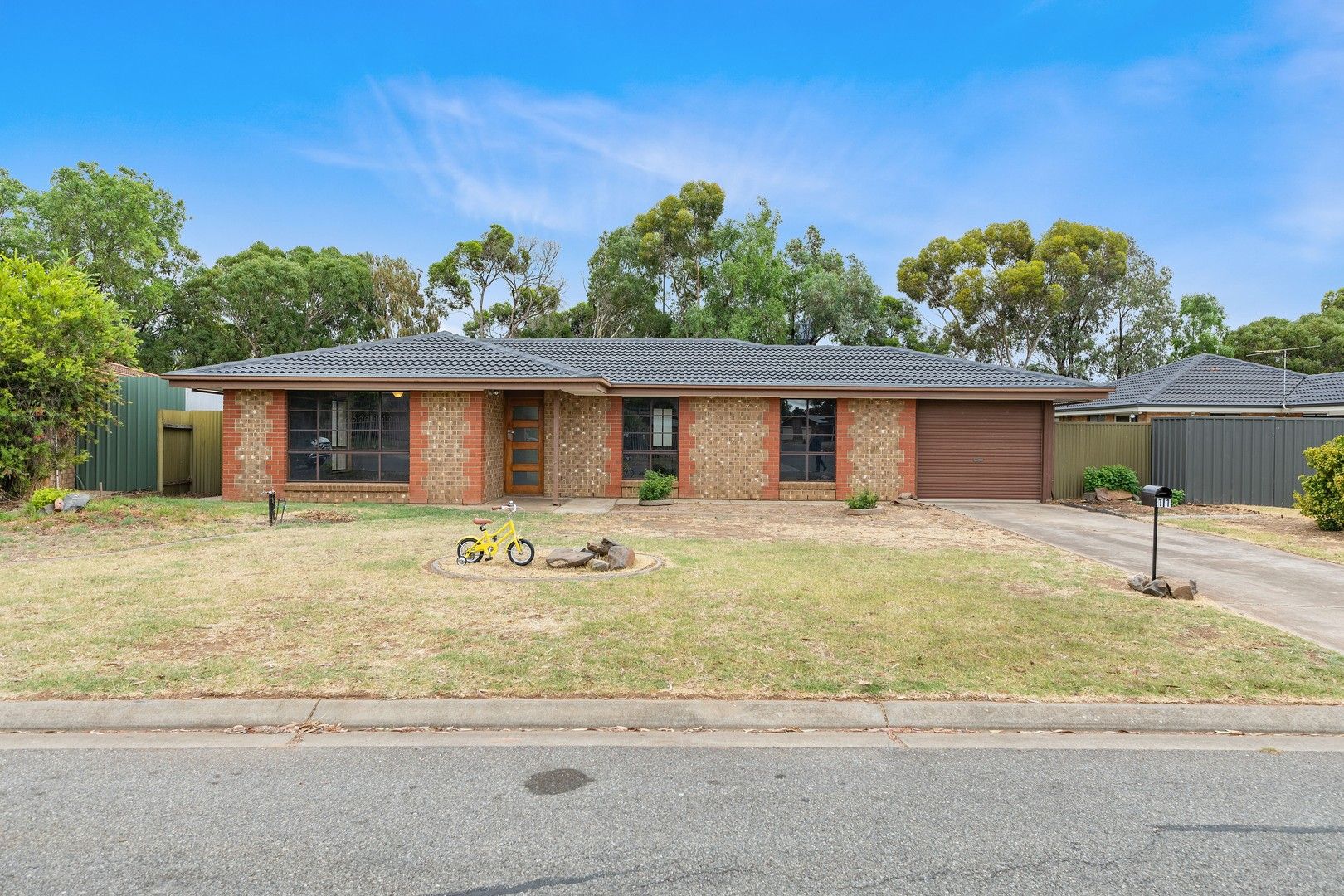 3 bedrooms House in 11 Brooks Avenue WILLASTON SA, 5118