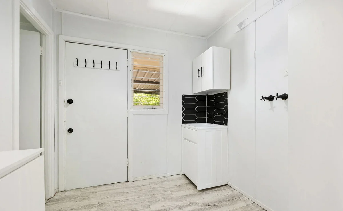 Additional image 13 of 27 Willowmead Way, Kelmscott WA 6111