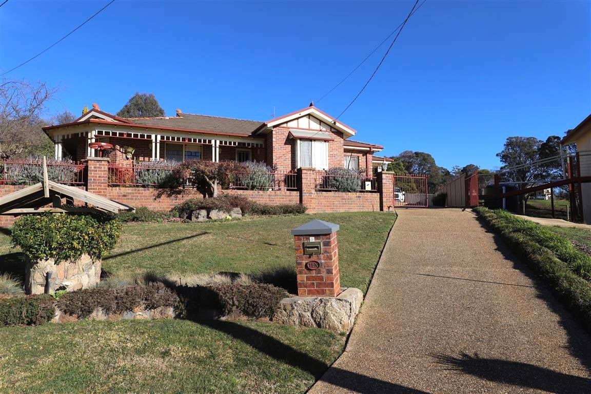 10 Royden Close, Batlow NSW 2730, Image 0