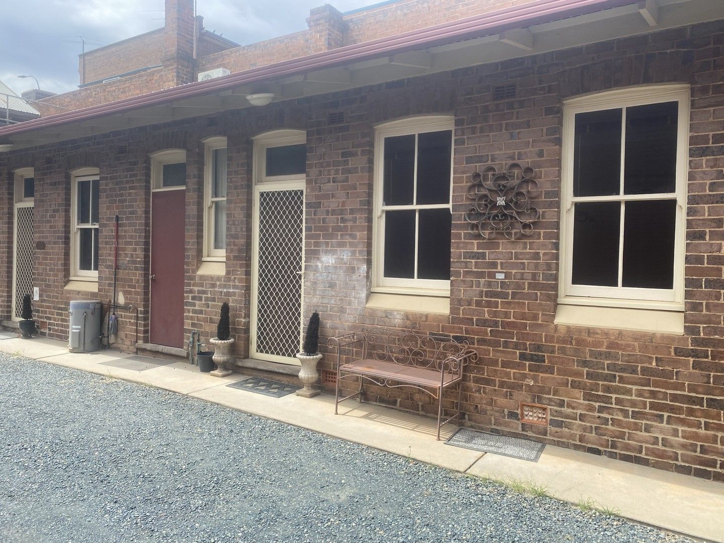 1 bedrooms Apartment / Unit / Flat in 1/230 Hoskins Street TEMORA NSW, 2666