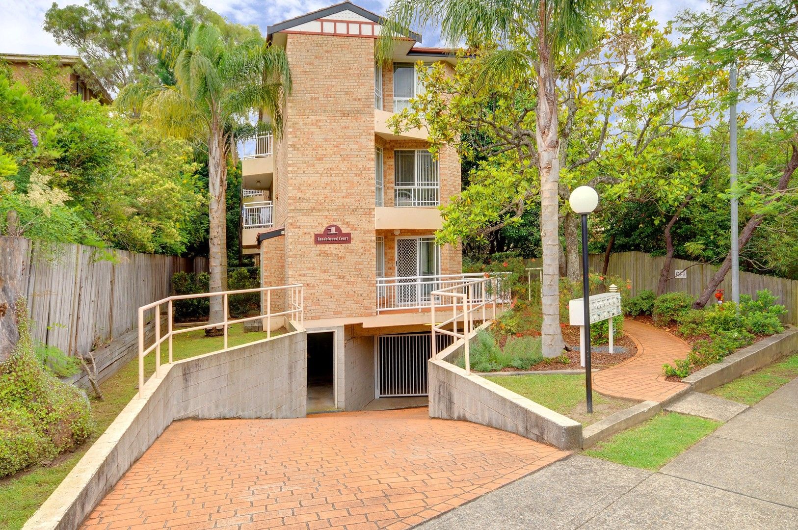 2 bedrooms Apartment / Unit / Flat in 7/1 Water Street HORNSBY NSW, 2077