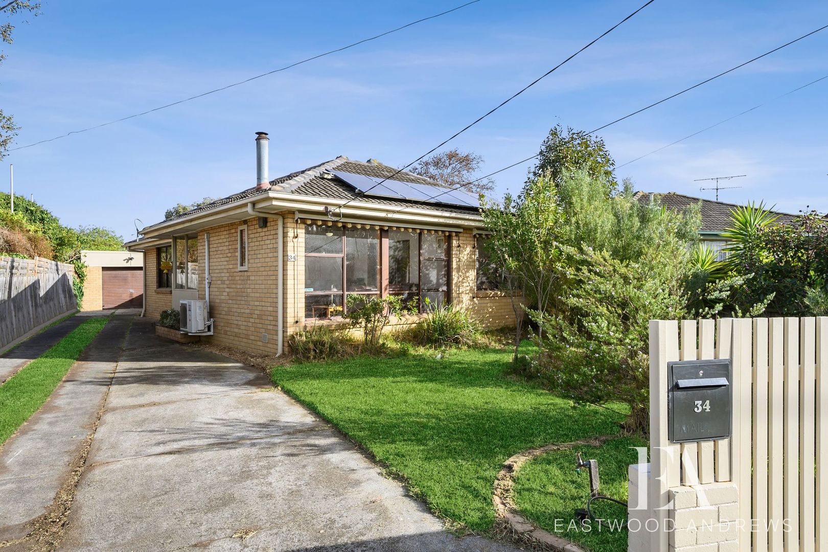 34 Neptune Avenue, Newcomb VIC 3219, Image 2