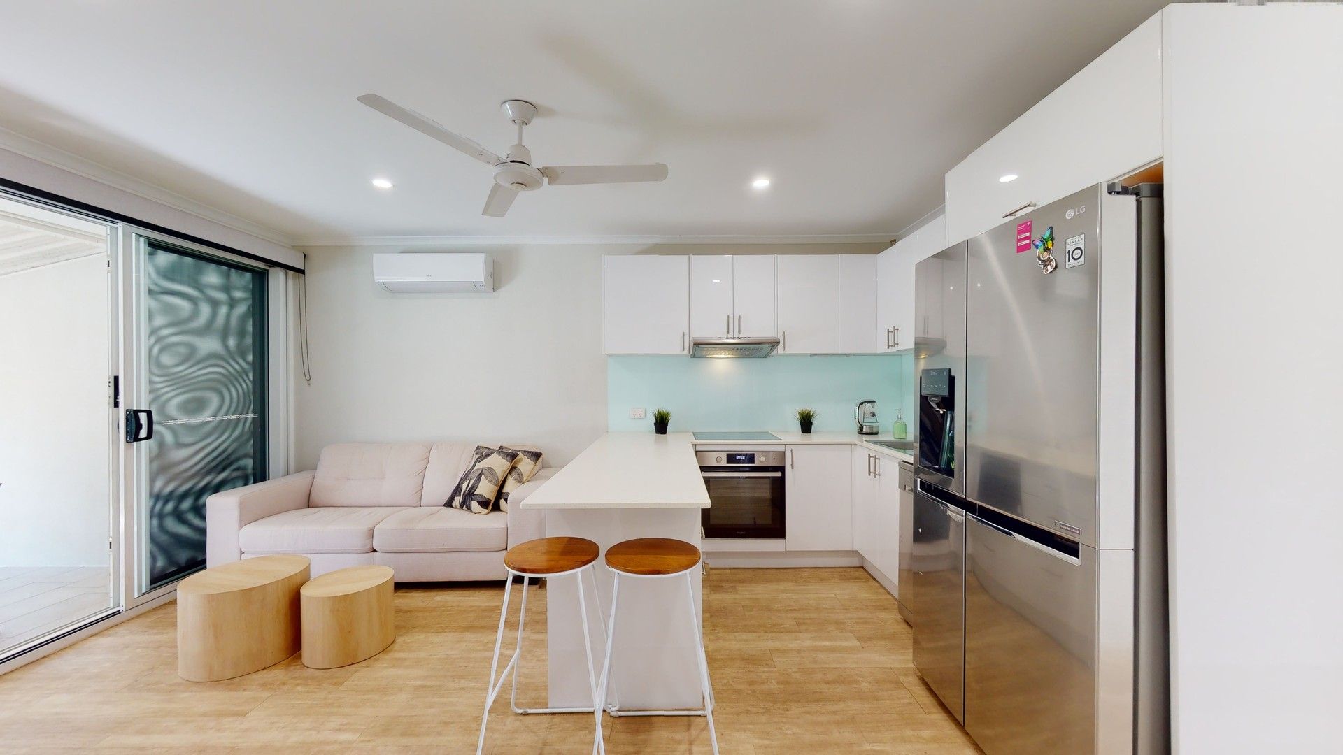 2 bedrooms Apartment / Unit / Flat in 1/145 Eyre Street NORTH WARD QLD, 4810