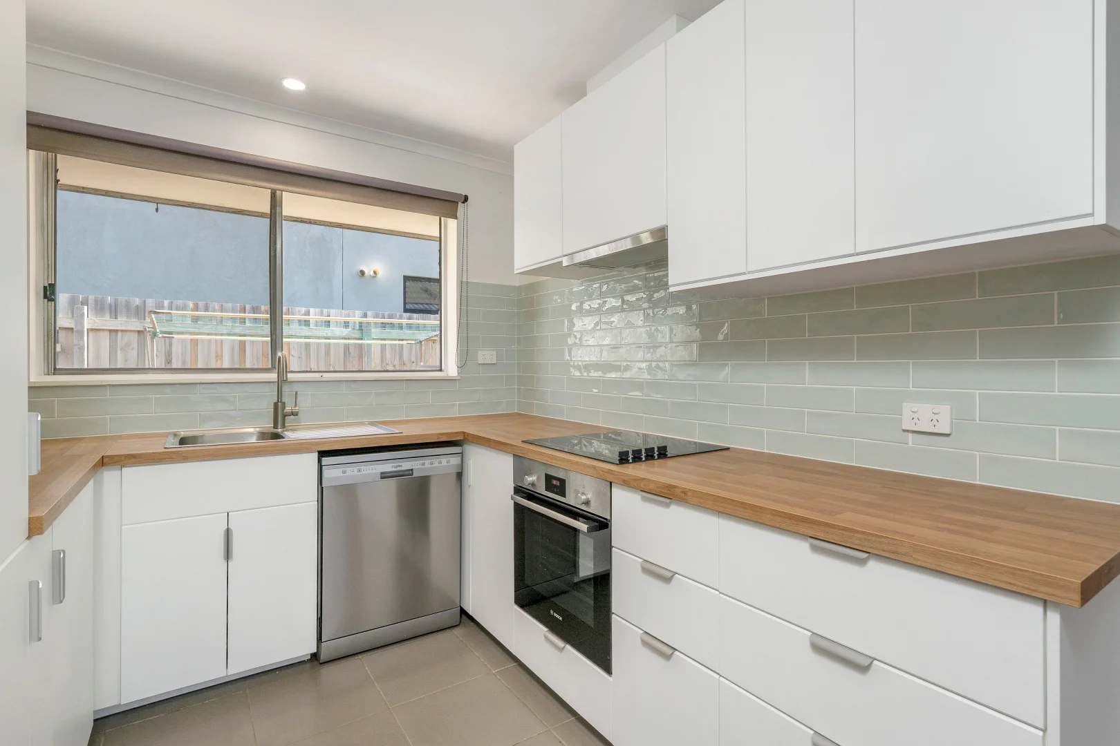 Additional image 3 of 2/1A Hannah Street, Seaford VIC 3198