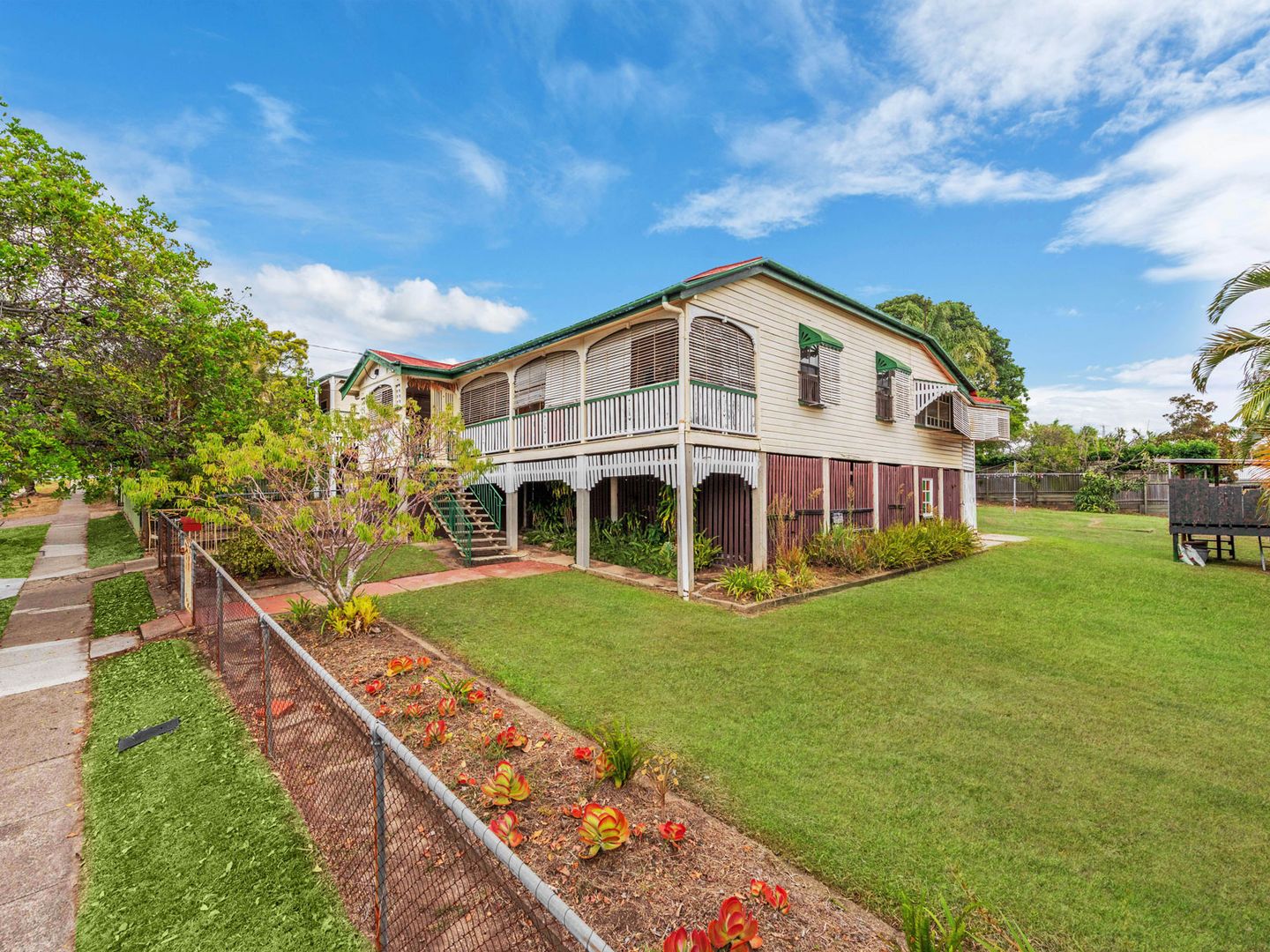 145 Mcilwraith Avenue, Norman Park Property History & Address