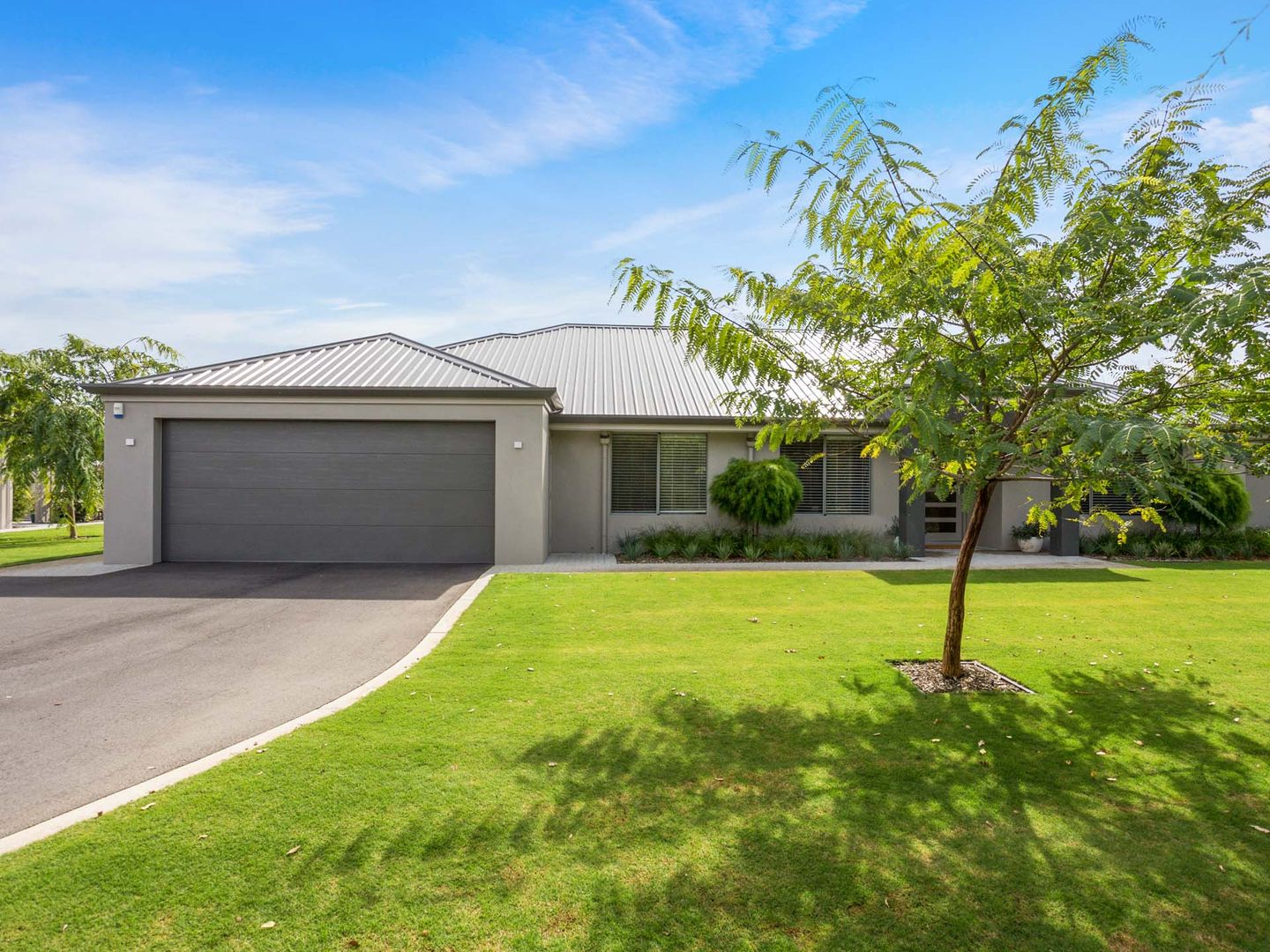 37 Frayne Place, Wandi WA 6167, Image 2