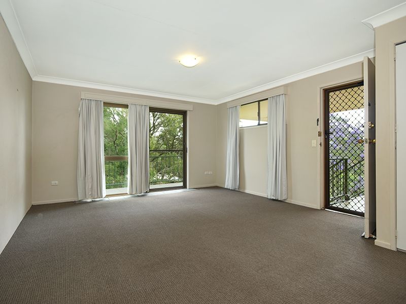 6/14 Mirle Street, Newtown QLD 4350, Image 2