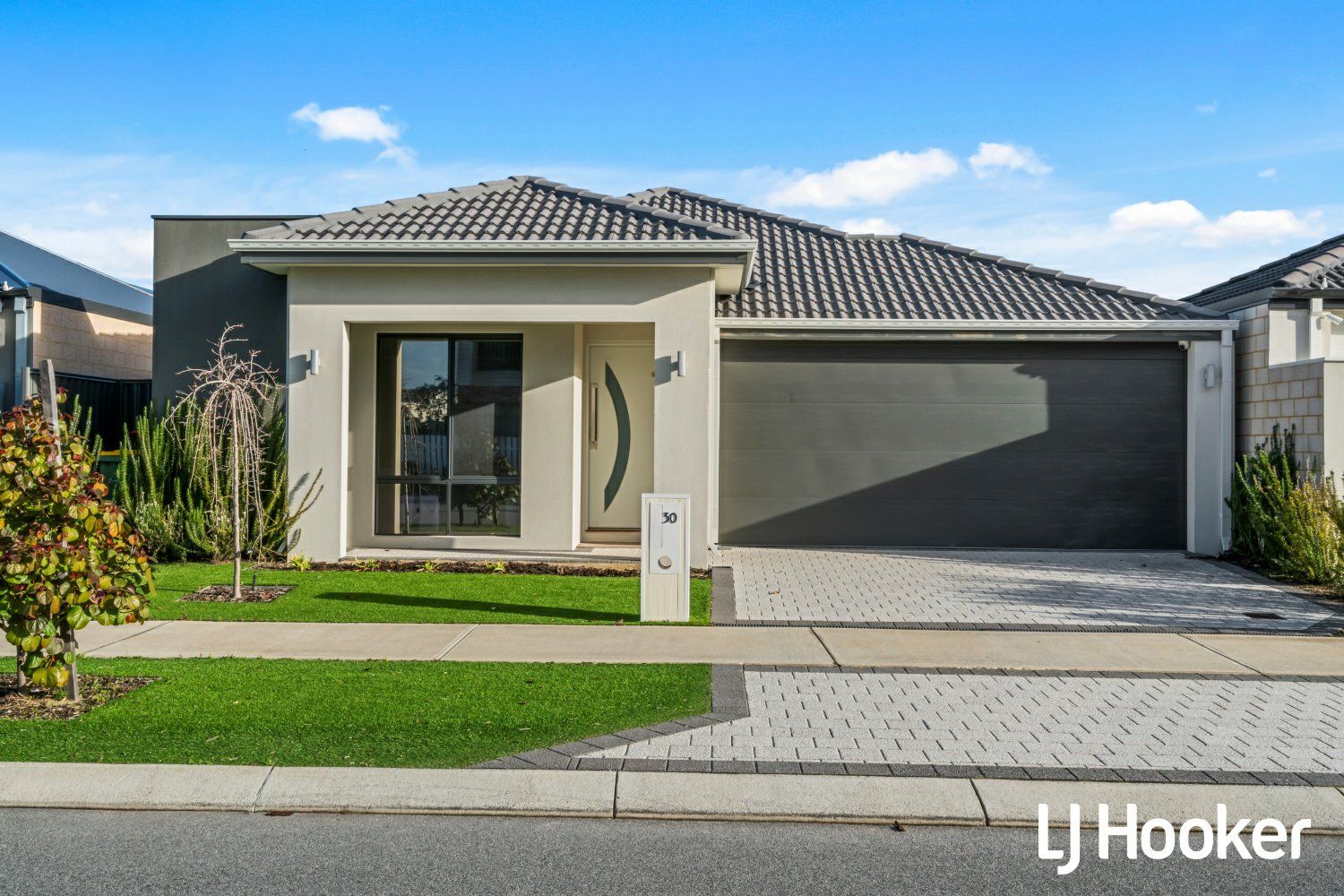 30 Mudstone Road, Treeby WA 6164, Image 0