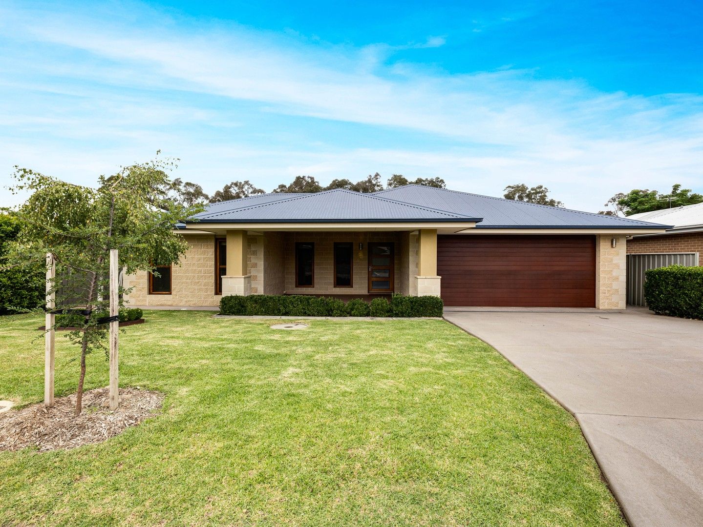 4 bedrooms House in 56 Oxford Drive THURGOONA NSW, 2640