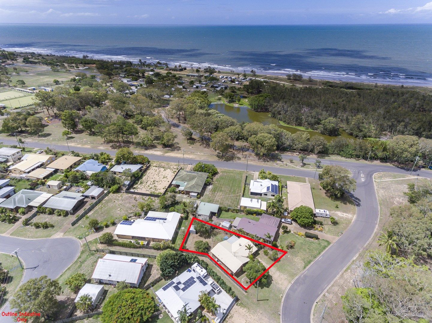 10 Lagoon Dr, Moore Park Beach QLD 4670, Image 0