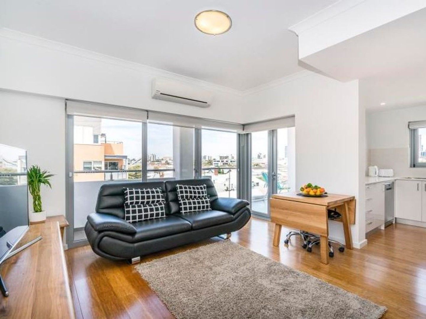 2 bedrooms Apartment / Unit / Flat in 13/67 Brewer Street PERTH WA, 6000