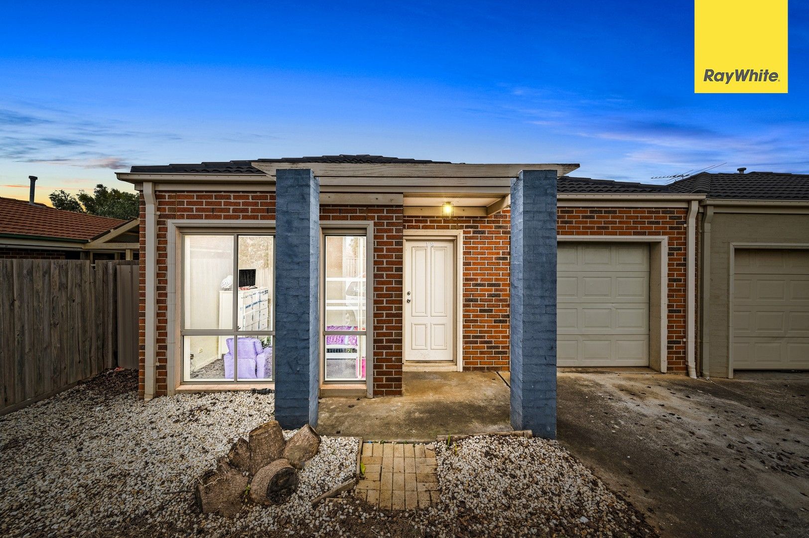 3 bedrooms House in 19/17 Crestmont Drive MELTON SOUTH VIC, 3338