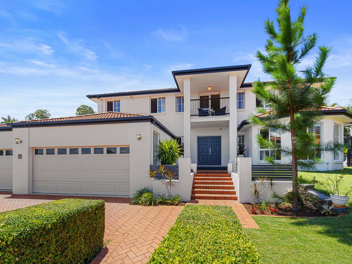 6 bedrooms House in 19 Pacific Close CARINDALE QLD, 4152