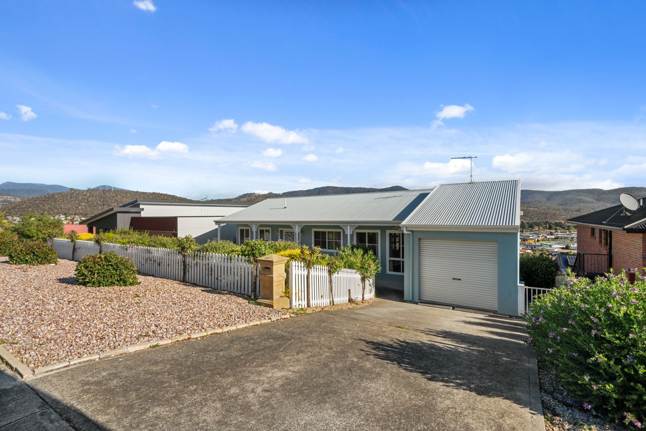 2 bedrooms House in 15 Carter Court NEW NORFOLK TAS, 7140