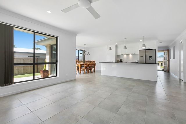 11 Arthur Court, Cooroy QLD 4563, Image 2