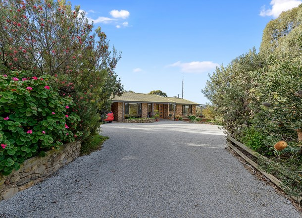 125 Neagles Rock Road, Clare SA 5453