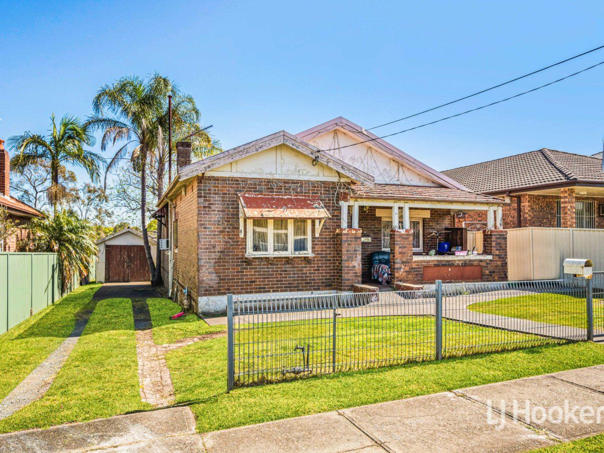 13 Chamberlain Road, Guildford NSW 2161, Image 0