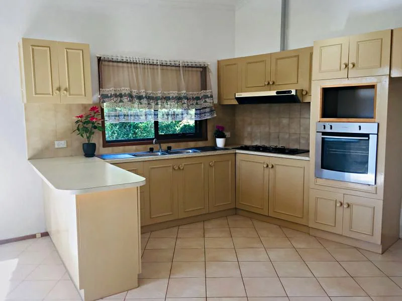 Additional image 2 of 2/29 Somerleigh Crescent, Greensborough VIC 3088