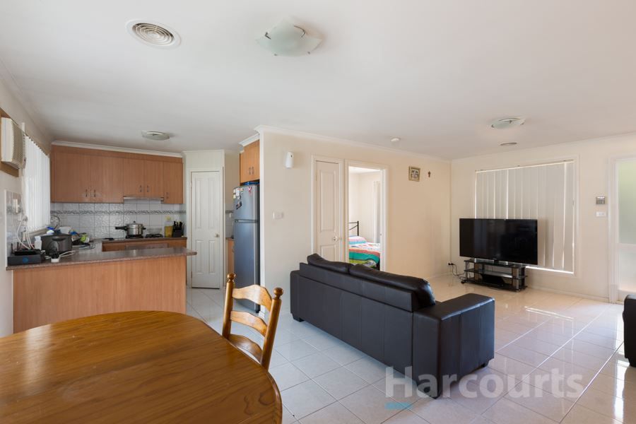 1/7 Crown Court, Tarneit VIC 3029, Image 2