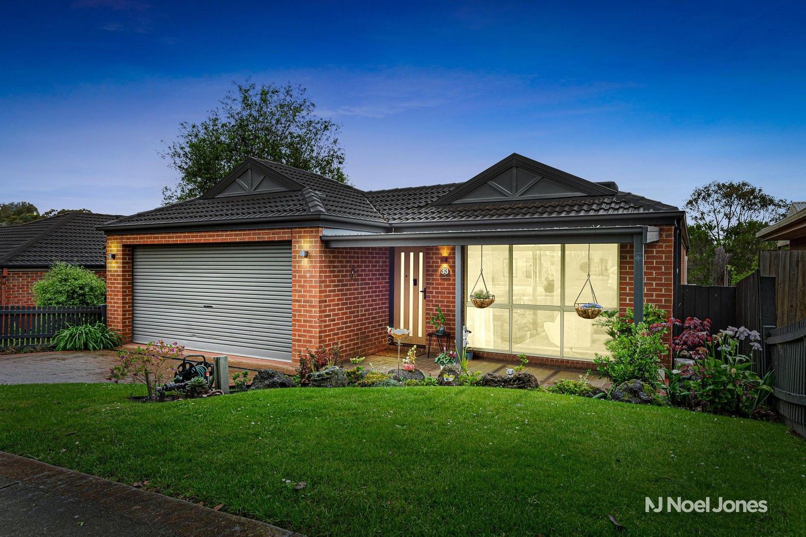 33 Meadowbank Avenue, Chirnside Park VIC 3116, Image 0