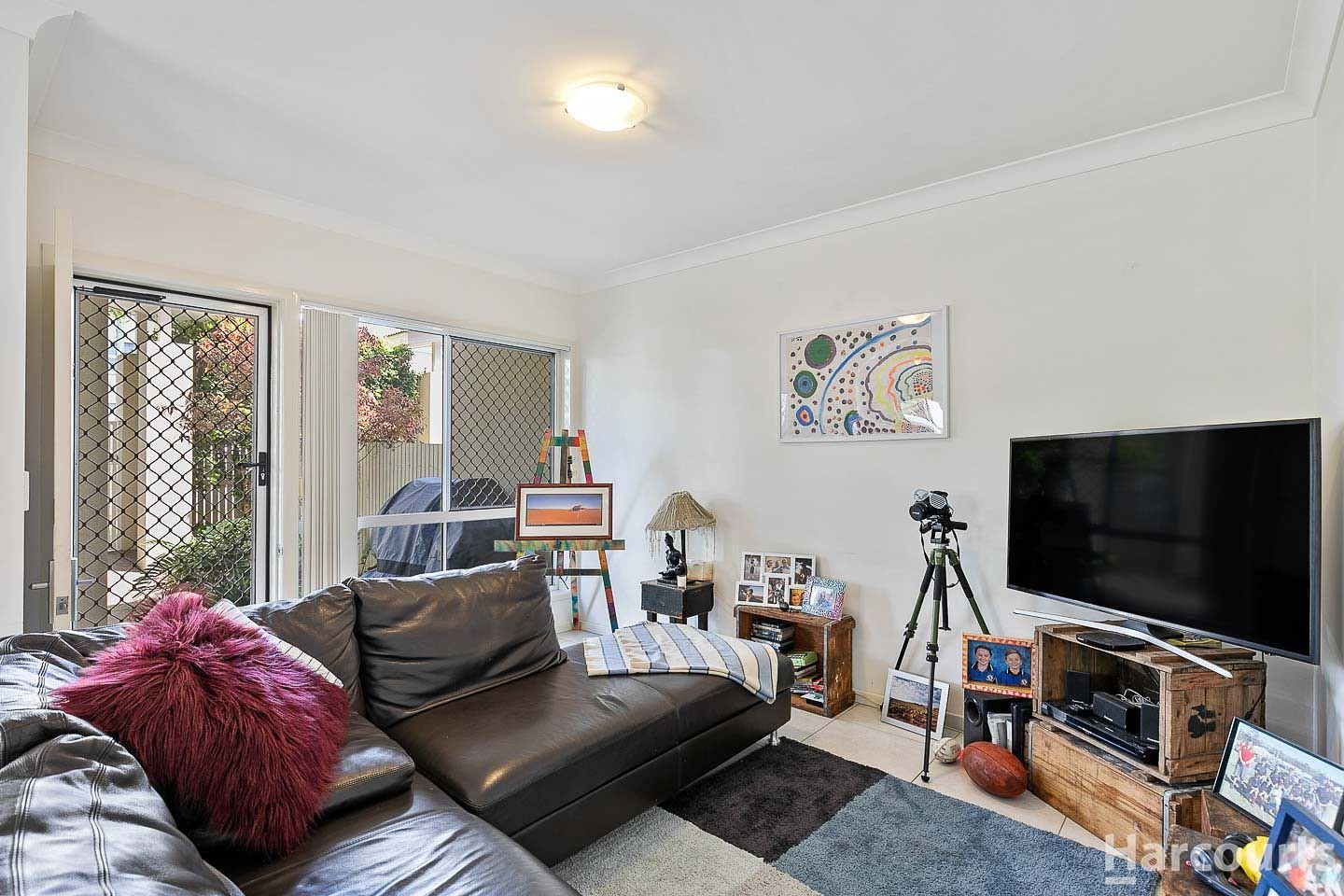 2/58-60 Stephenson Street, Scarness QLD 4655, Image 2