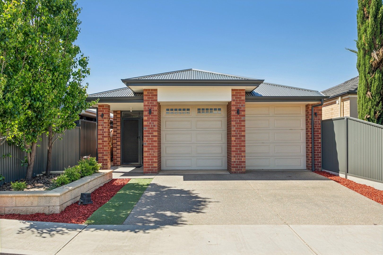 5 bedrooms House in 18 Alfred Avenue SEATON SA, 5023