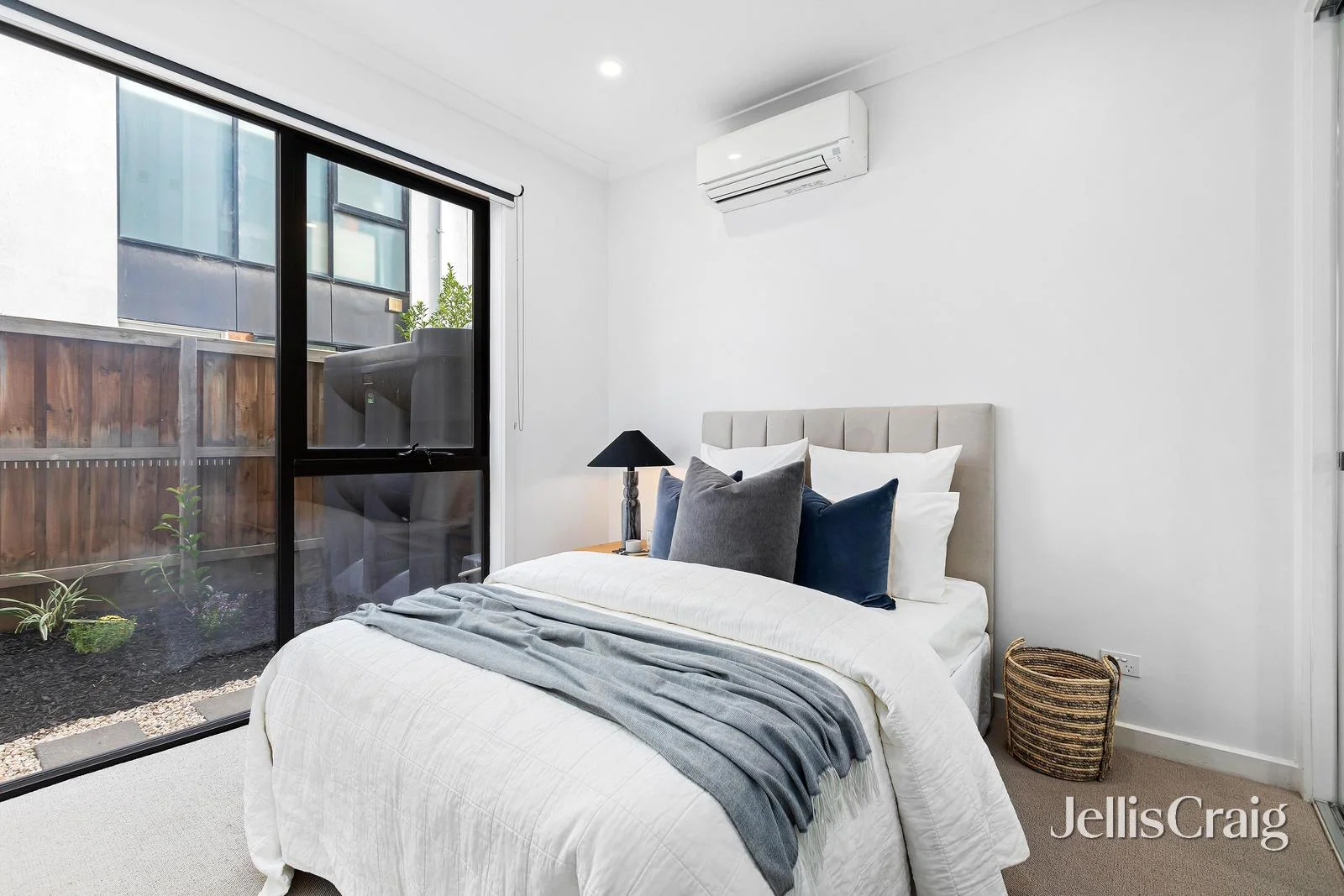 Additional image 10 of 16 Tomkins Road, Port Melbourne VIC 3207