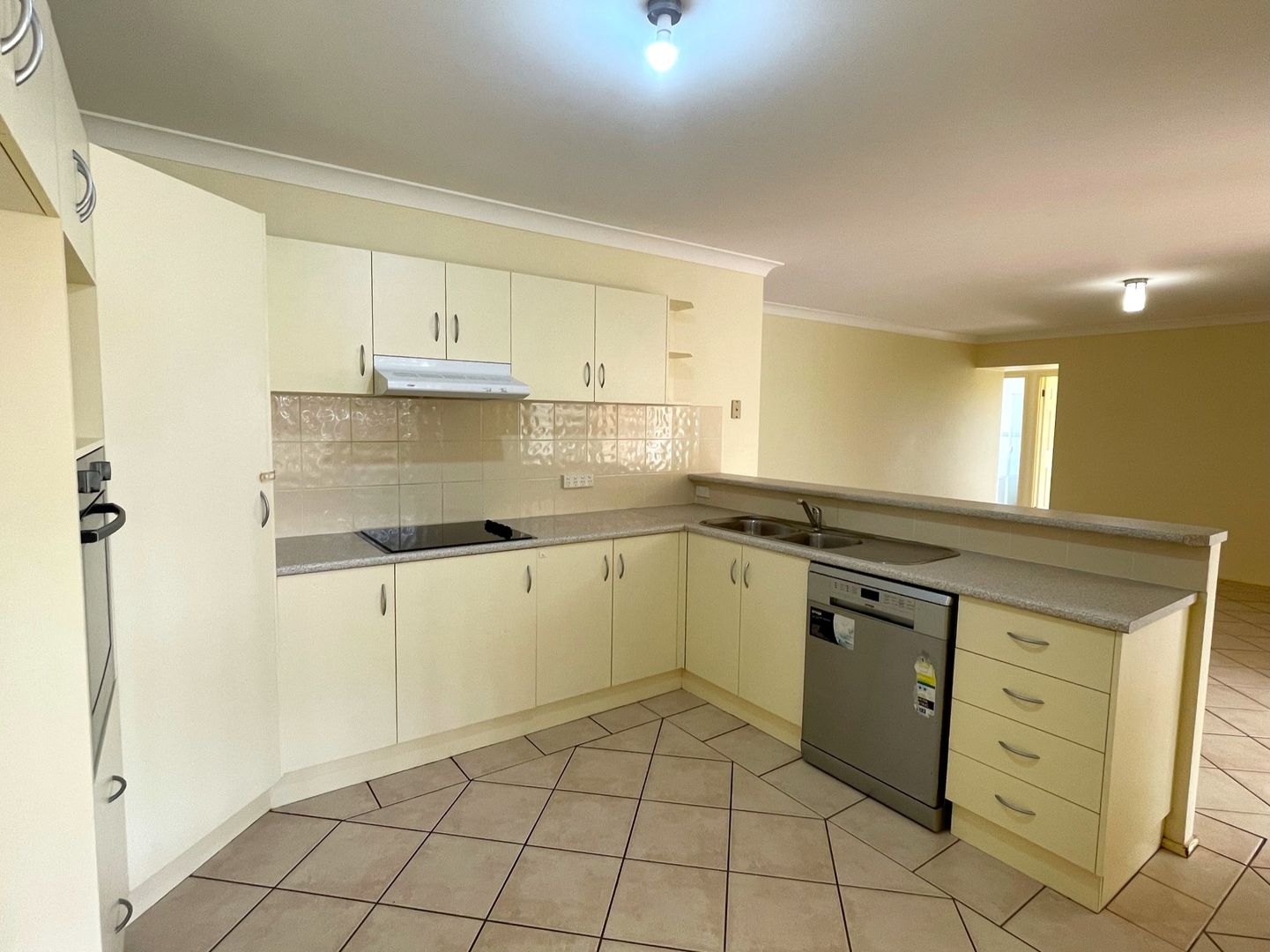 9 Vulcan Pl, Hamlyn Terrace NSW 2259 House For Rent Domain