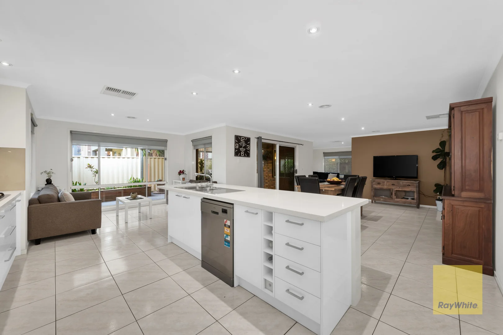 Additional image 12 of 14 Woodsdale Court, Cairnlea VIC 3023