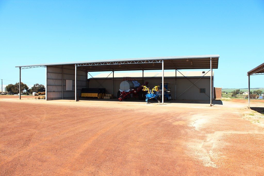 46-58 Manmanning Rd, Wongan Hills WA 6603, Image 1