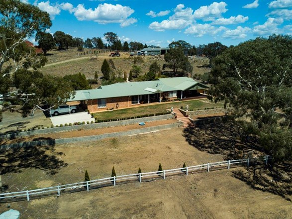 32 Butlers Creek Close, Binjura NSW 2630