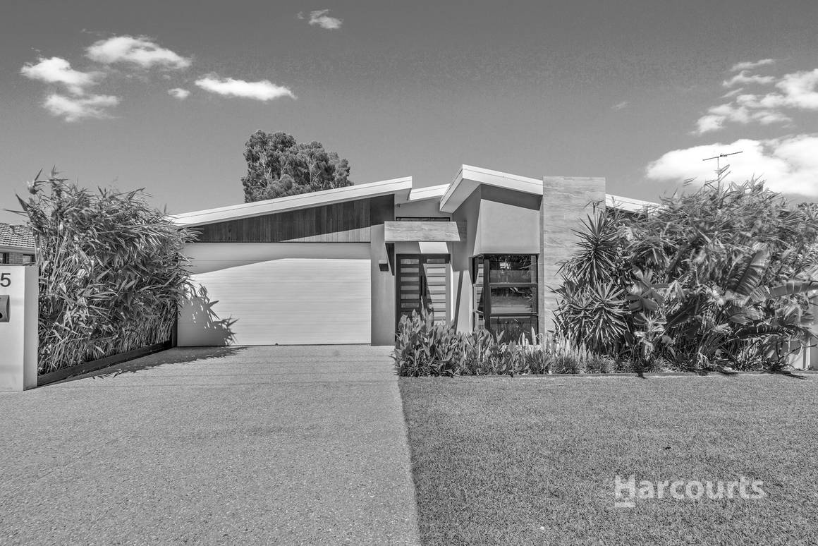 Picture of 15 Stewart Street, MANDURAH WA 6210