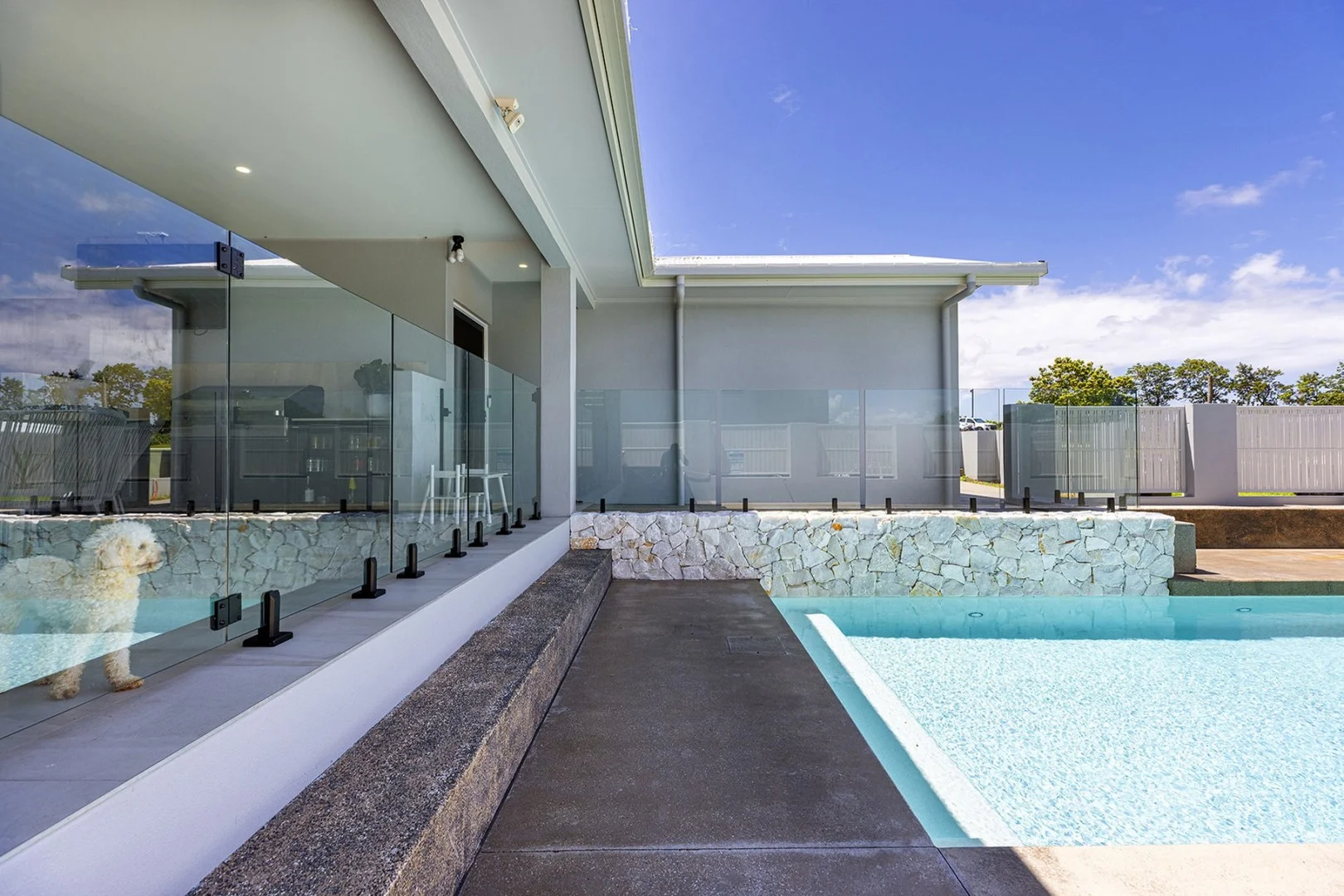 59 Hicks Road, Glenella QLD 4740