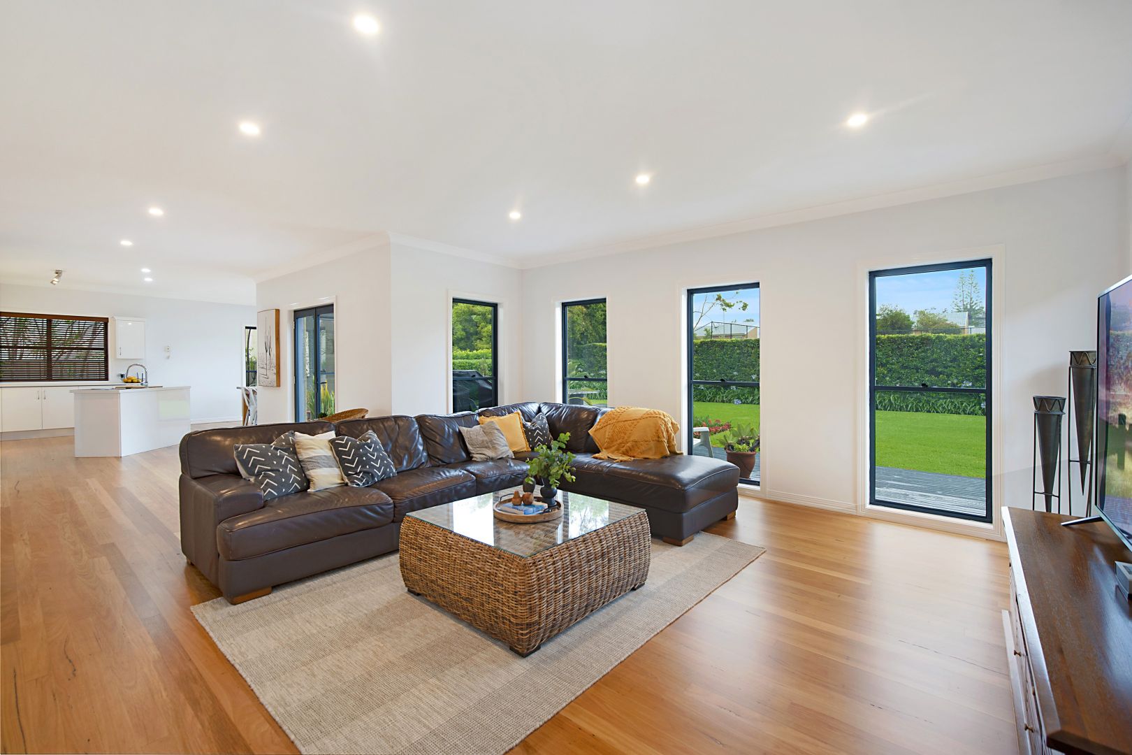 8 White Cap Close, Redhead NSW 2290, Image 2