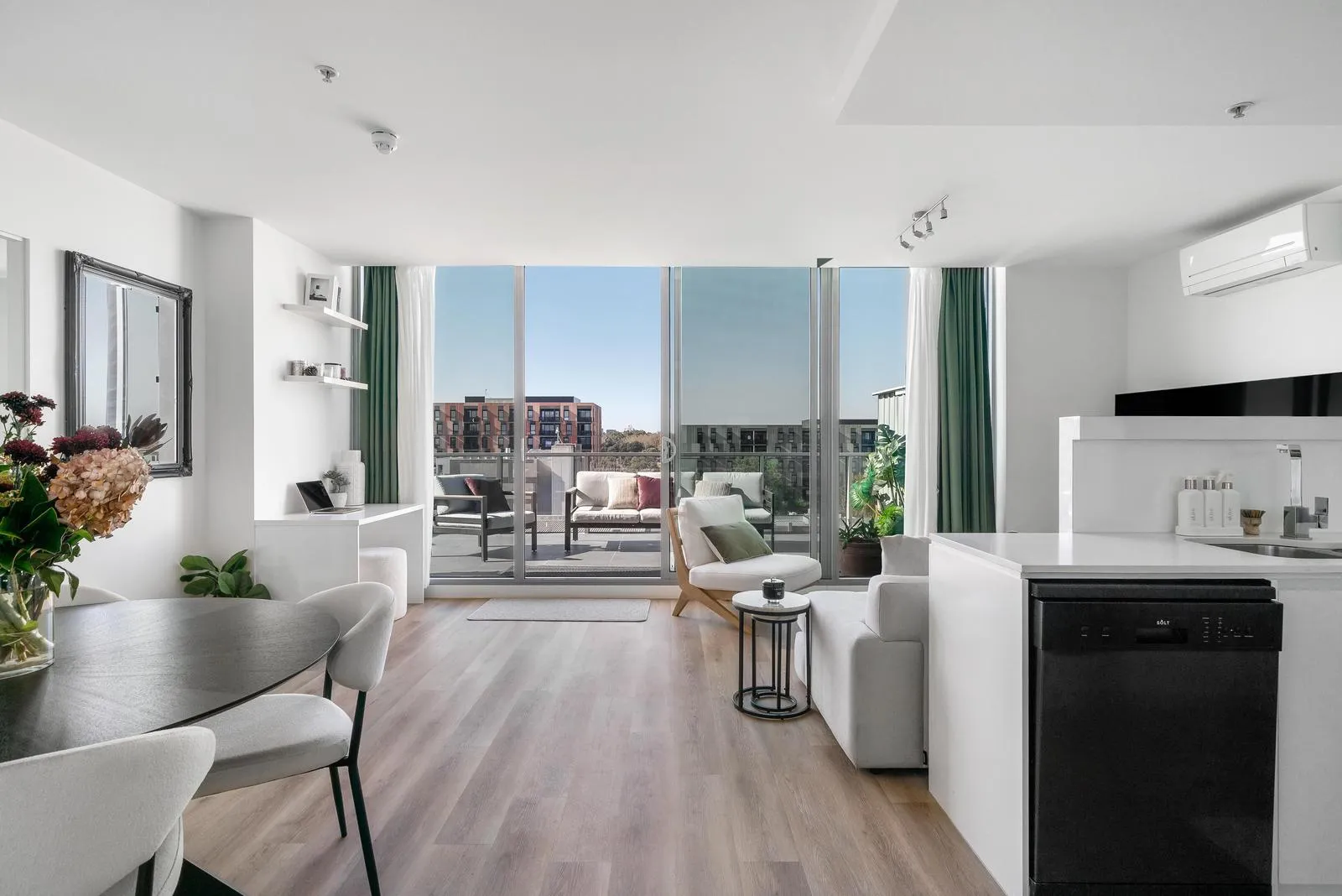 The Chance To Live In A Landmark 'TRILOGI'