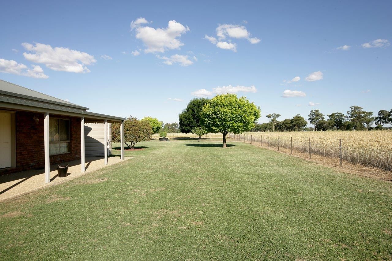 39 Creasys Lane, Mangoplah NSW 2652, Image 2