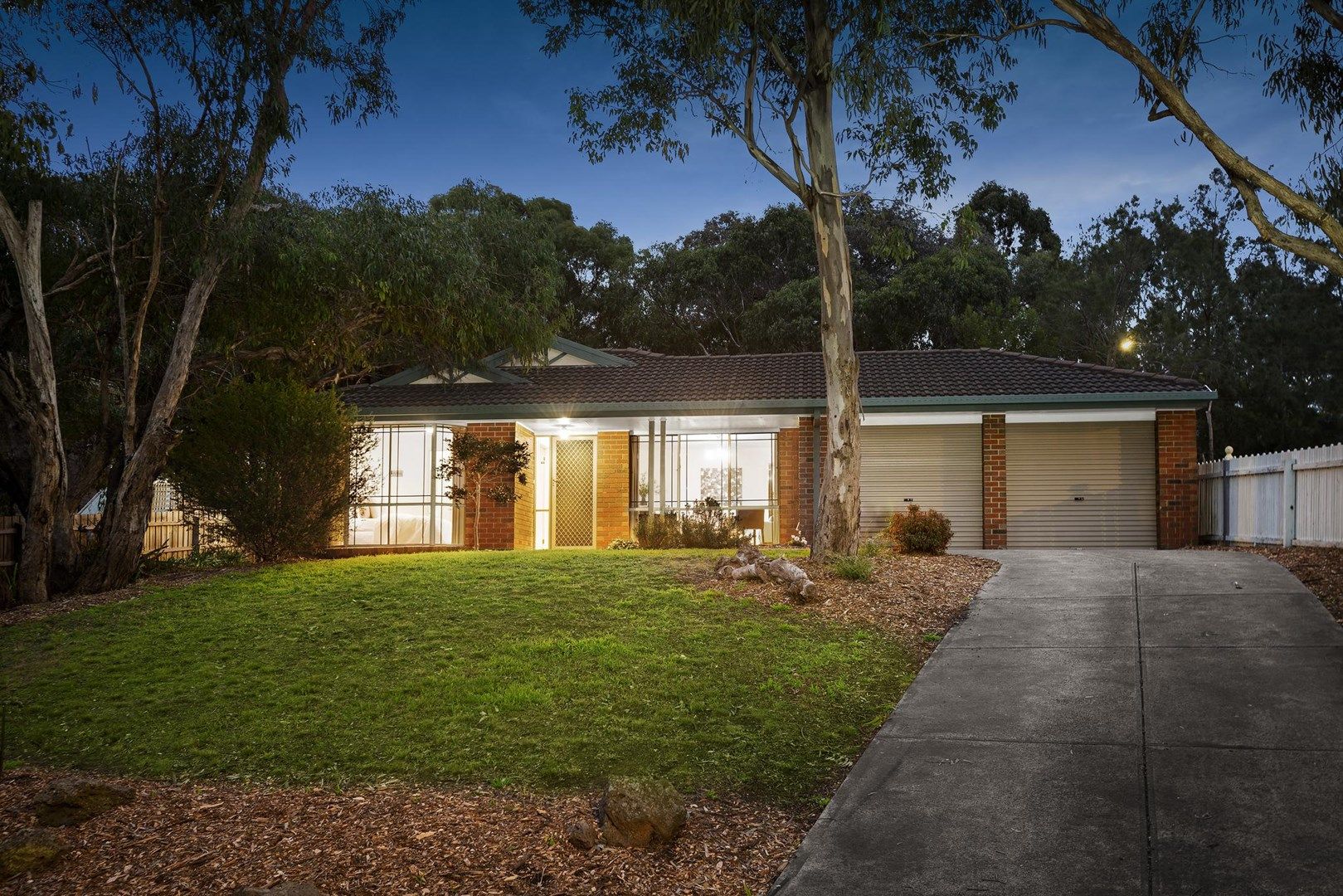 2 Barron Way, Yallambie VIC 3085, Image 0