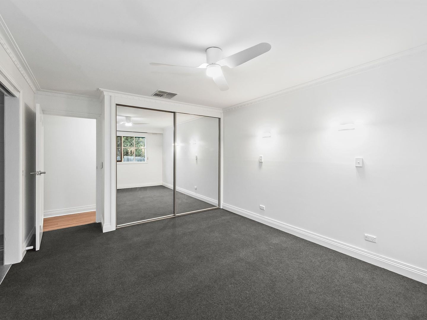 2/567 Balcombe Road, Black Rock VIC 3193, Image 2