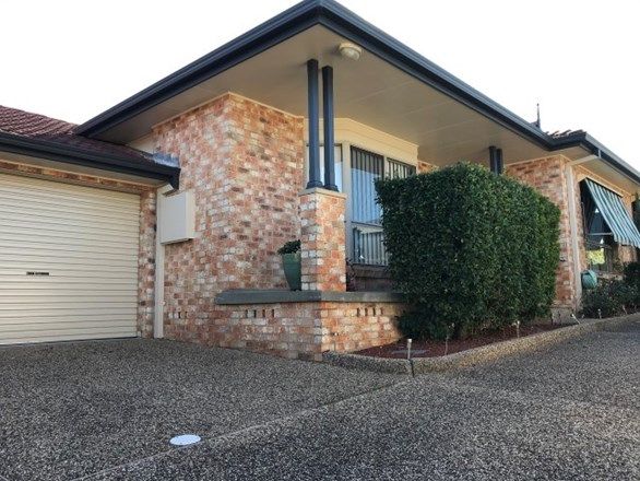 3 bedrooms Villa in 4/20 Croudace Road ELERMORE VALE NSW, 2287