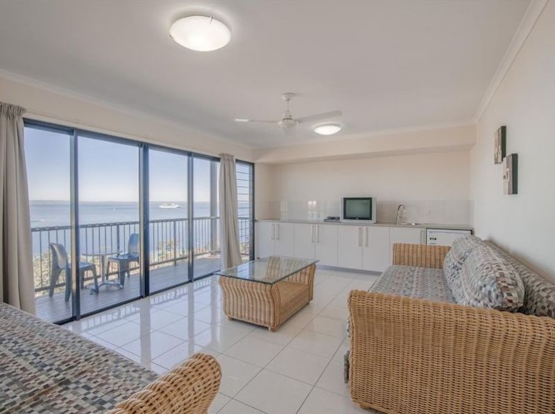 2 Coral Crescent, Tangalooma QLD 4025, Image 2
