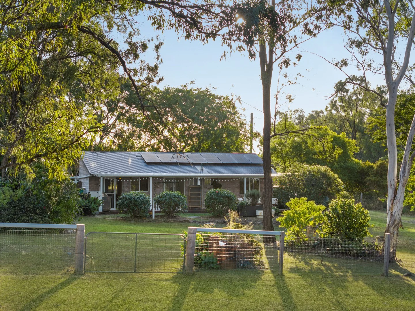 19 Highland Grove, Kensington Grove QLD 4341