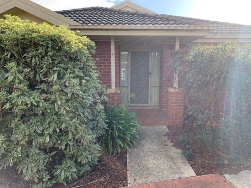 4/4 Eden Place, Wallan VIC 3756, Image 0