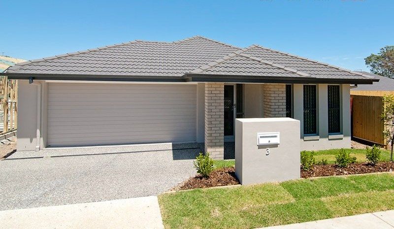 4 bedrooms House in 3 Kidman Circuit THORNLANDS QLD, 4164