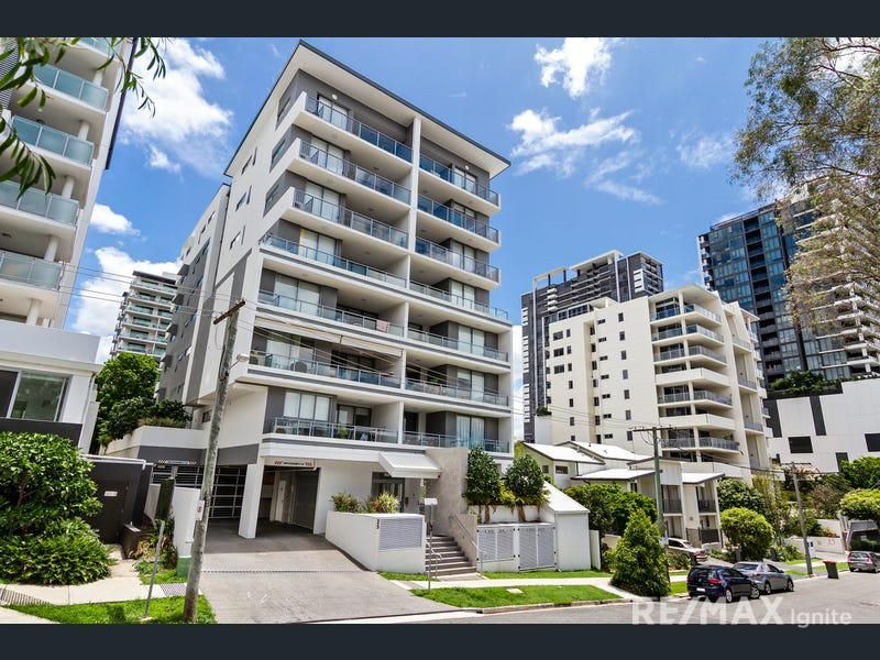 2 bedrooms Apartment / Unit / Flat in 704/25 Walsh Street MILTON QLD, 4064