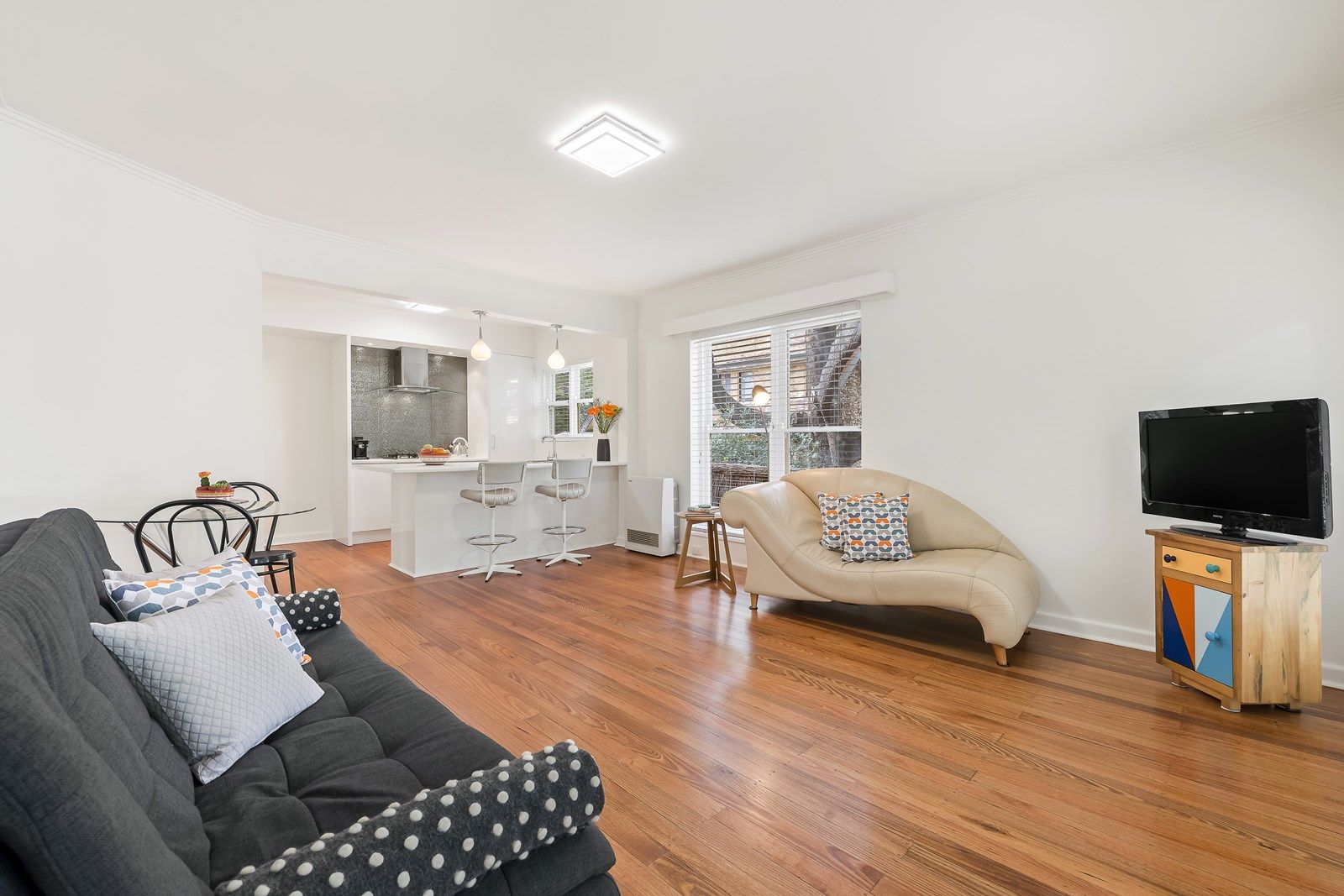 1/5 Stonehaven Court, Toorak VIC 3142, Image 1