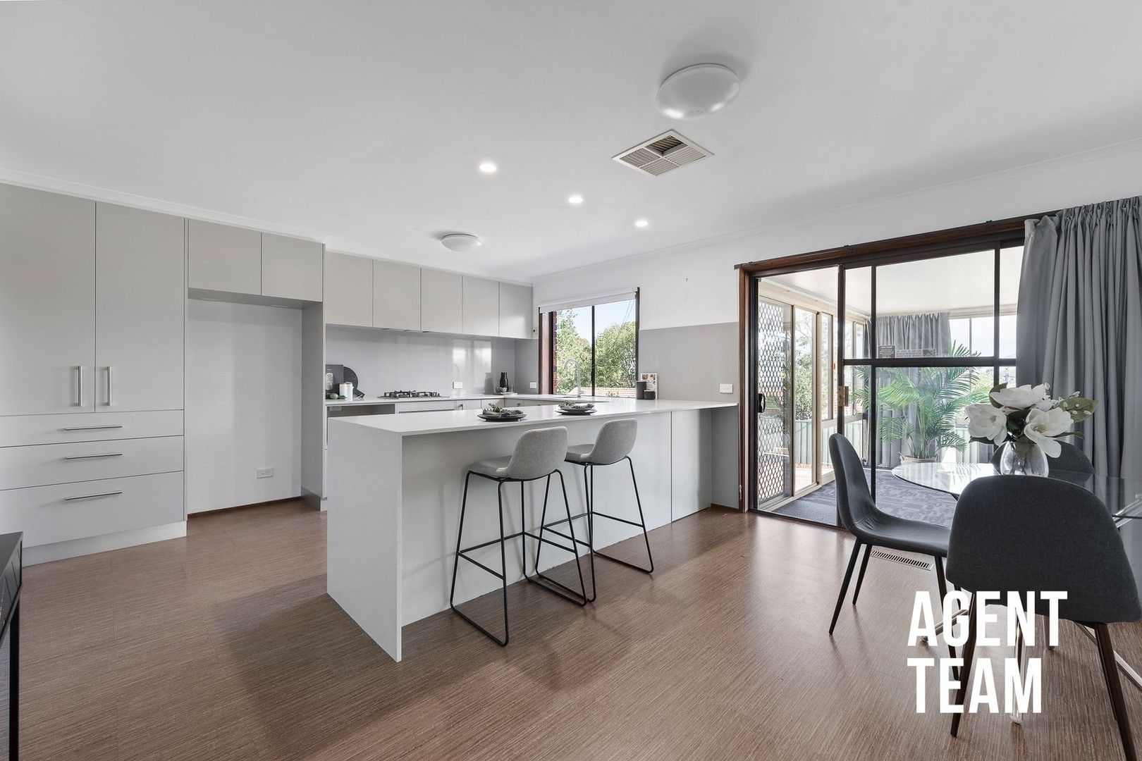 4 bedrooms House in 10 Gibbs Place KAMBAH ACT, 2902